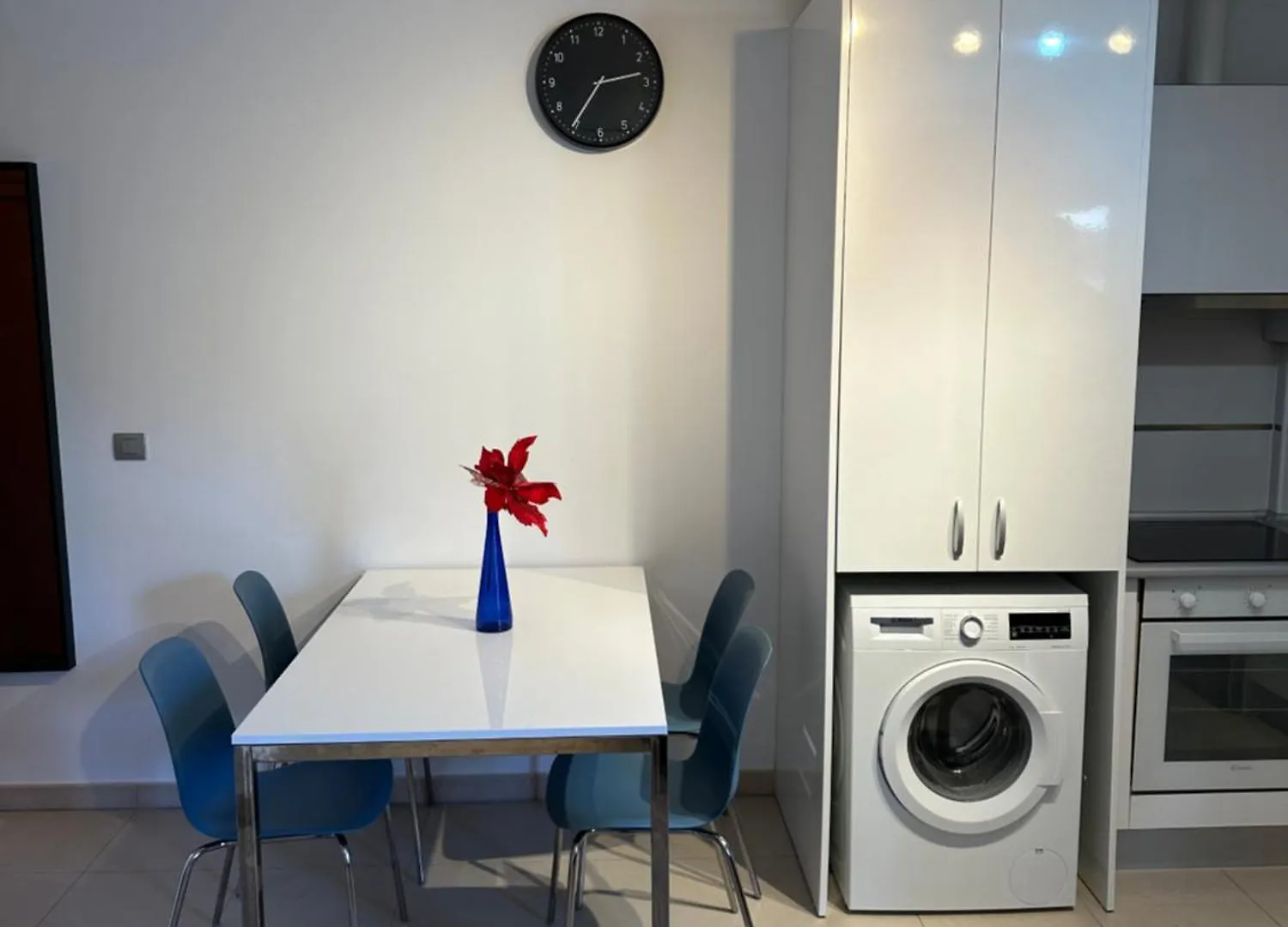 Alcala Seaside Apartment, Two Rooms, Private Parking شقة